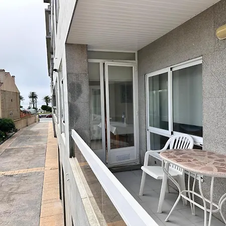 Apartamento En La Playa De Samil 比戈